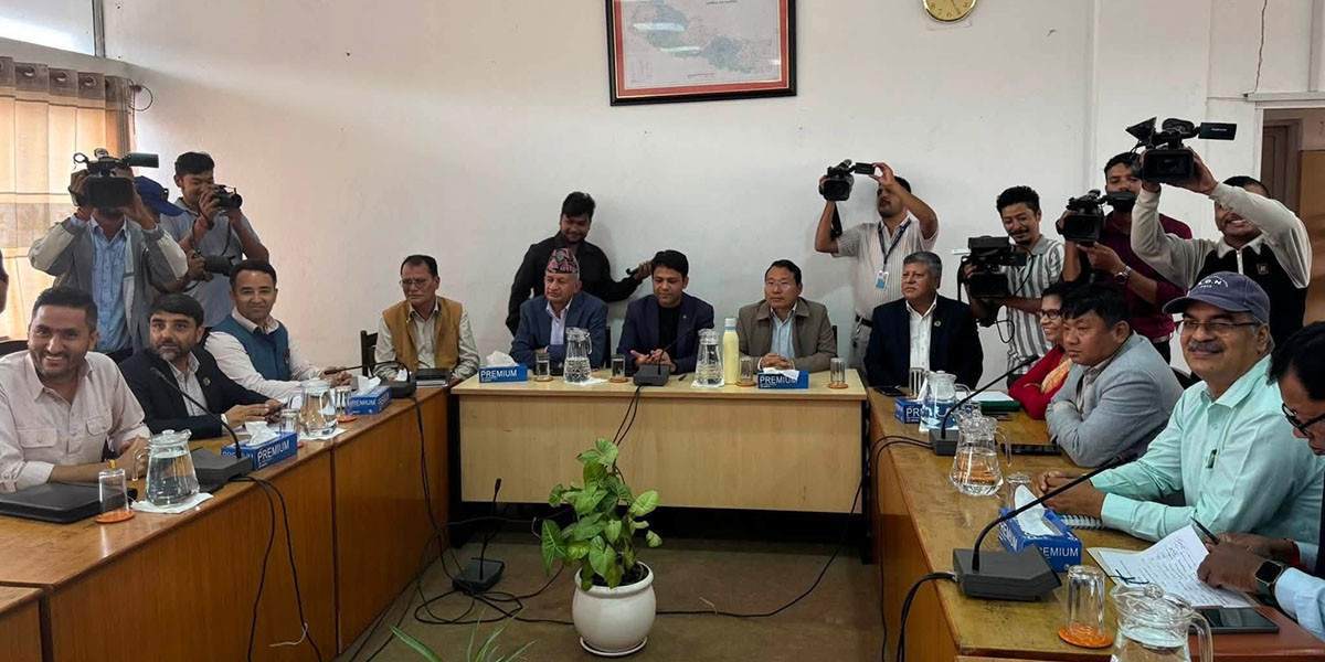 सर्वदलीय बैठक जारी, भोटेकोशी विपद‌‌बारे छलफल