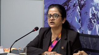 उद्योगमन्त्रीको आरोप, ‘उद्योगीको प्रभावमा कर्मचारीतन्त्र चलेका छन्, मलाई काम गर्न अफ्ठ्यारोमा पारे’