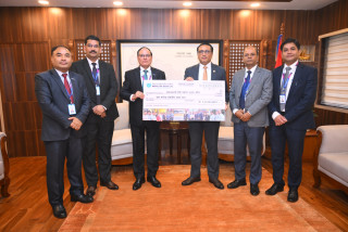 नेपाल एसबिआई बैंकद्धारा प्रधानमन्त्री दैवी प्रकोप उद्धार कोषमा रु १.३१ करोड सहयोग