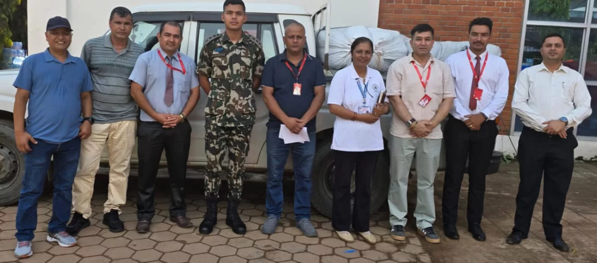 प्रभु बैंकद्वारा बाढी प्रभावितलाई टेन्ट र स्लिपिङ ब्याग सहयोग