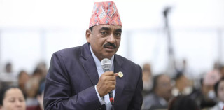 आइतबारको बिदा खारेज गर्न राप्रपा सांसद भाटको माग