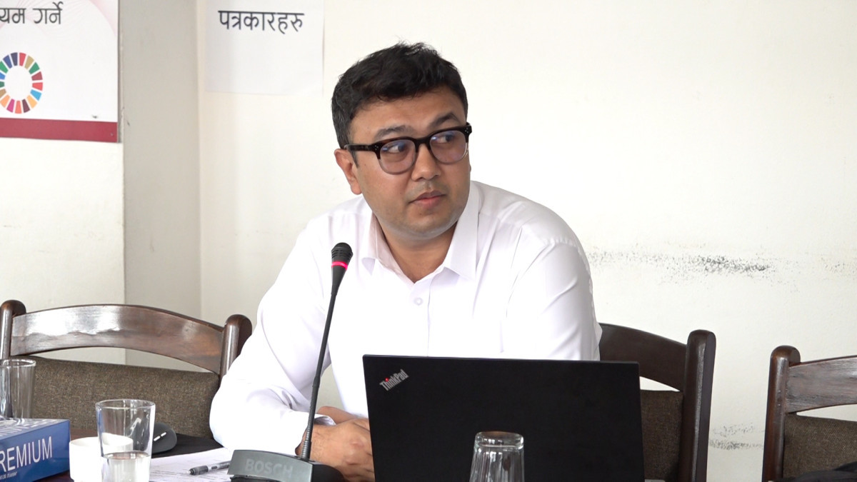 हिमालय क्षेत्रमा तापक्रम दुई गुणाले बढिरहेको छः हिमनदी विज्ञ खड्का
