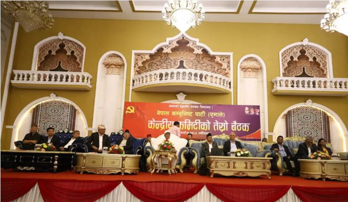एमाले बैठकमा ९ एजेन्डा, ओलीको प्रतिवेदनमाथि दुई दिन छलफल