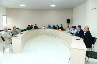 च्यासलमा एमाले सचिवालय बैठक
