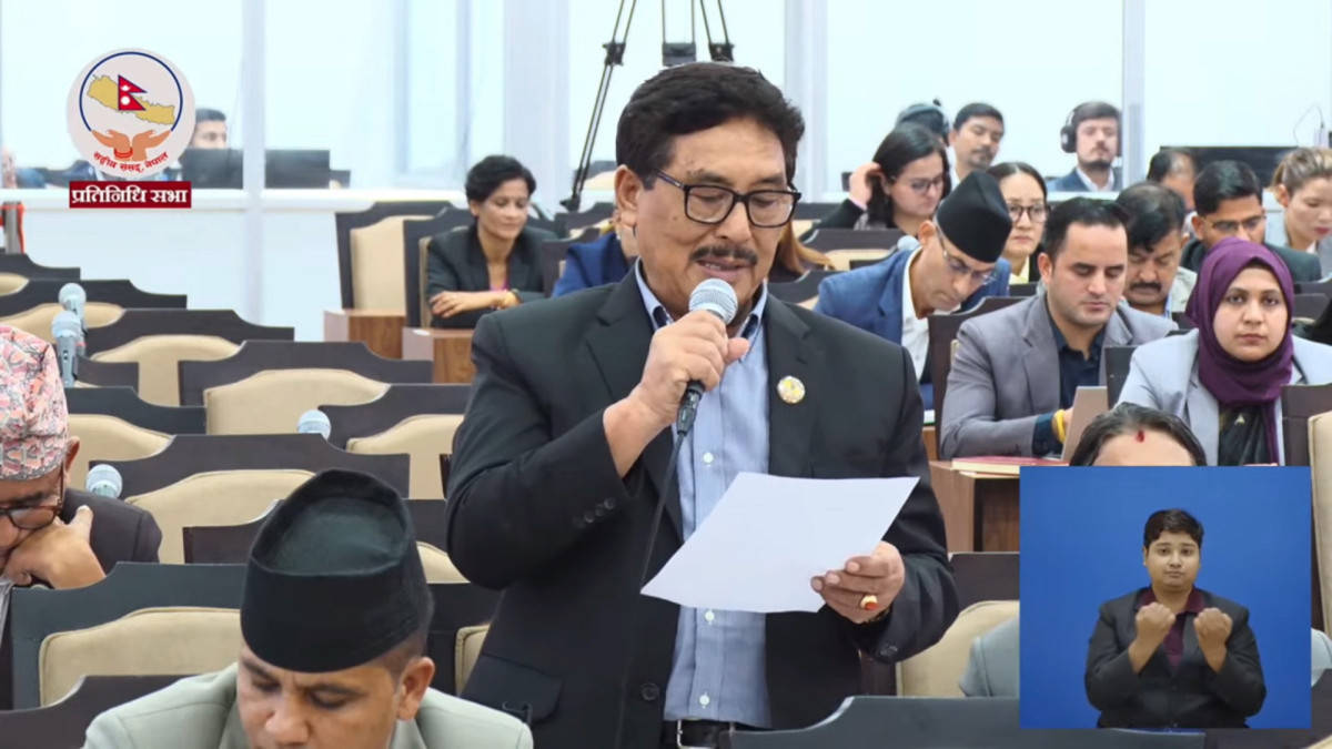 बाढीले मनाङ आक्रान्त, सम्पर्कविहीनको खोजी र राहतका लागि सांसद गुरुङको माग