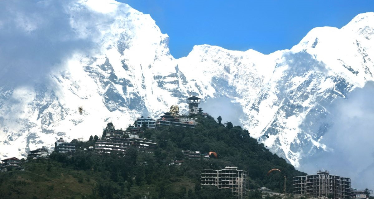 सरांकोट र हिमाल