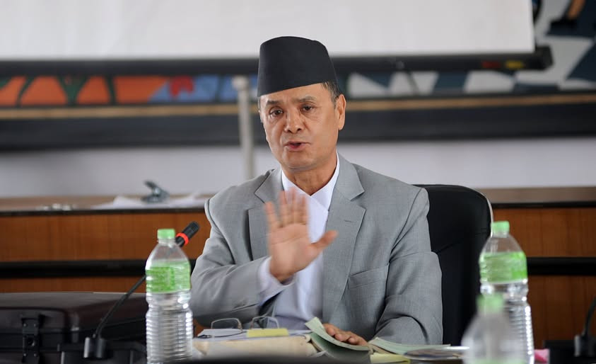 चोलेन्द्र शमशेर जबरासहित ६ जनाको घरमा छापा