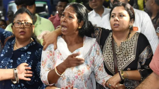 दुर्गा पूजा पण्डालमा भागदौड हुँदा १९ जनाको मृत्यु