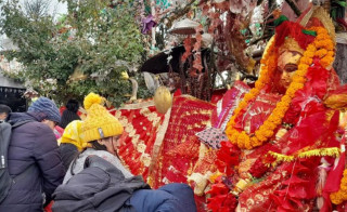 पाथीभरा दर्शनमा हिडेकी एक महिलाको मृत्यु